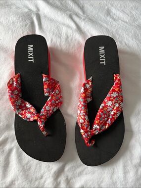 Mixit Red Floral Knot Flip Flop Sandals for Women